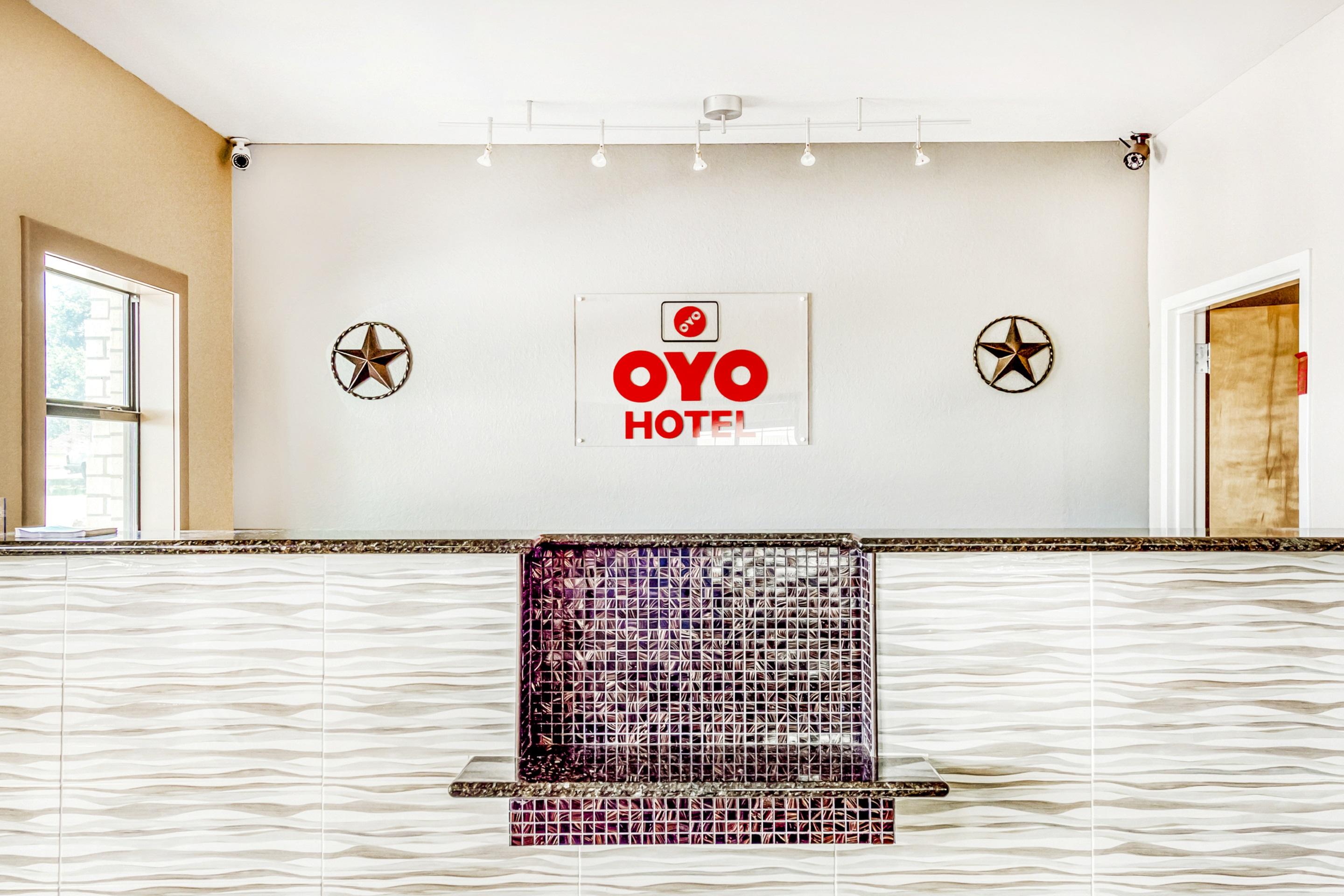 OYO Hotel Yoakum West Buitenkant foto