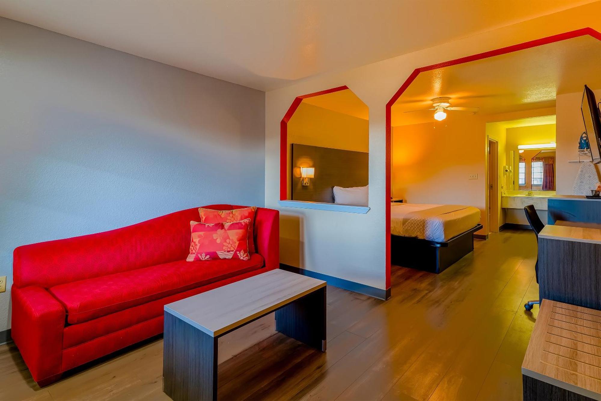 OYO Hotel Yoakum West Buitenkant foto