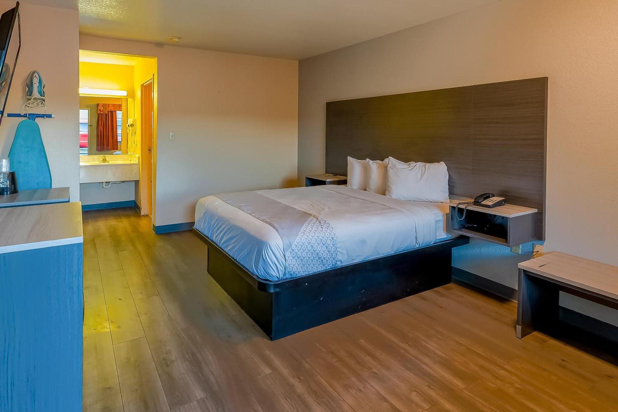 OYO Hotel Yoakum West Buitenkant foto
