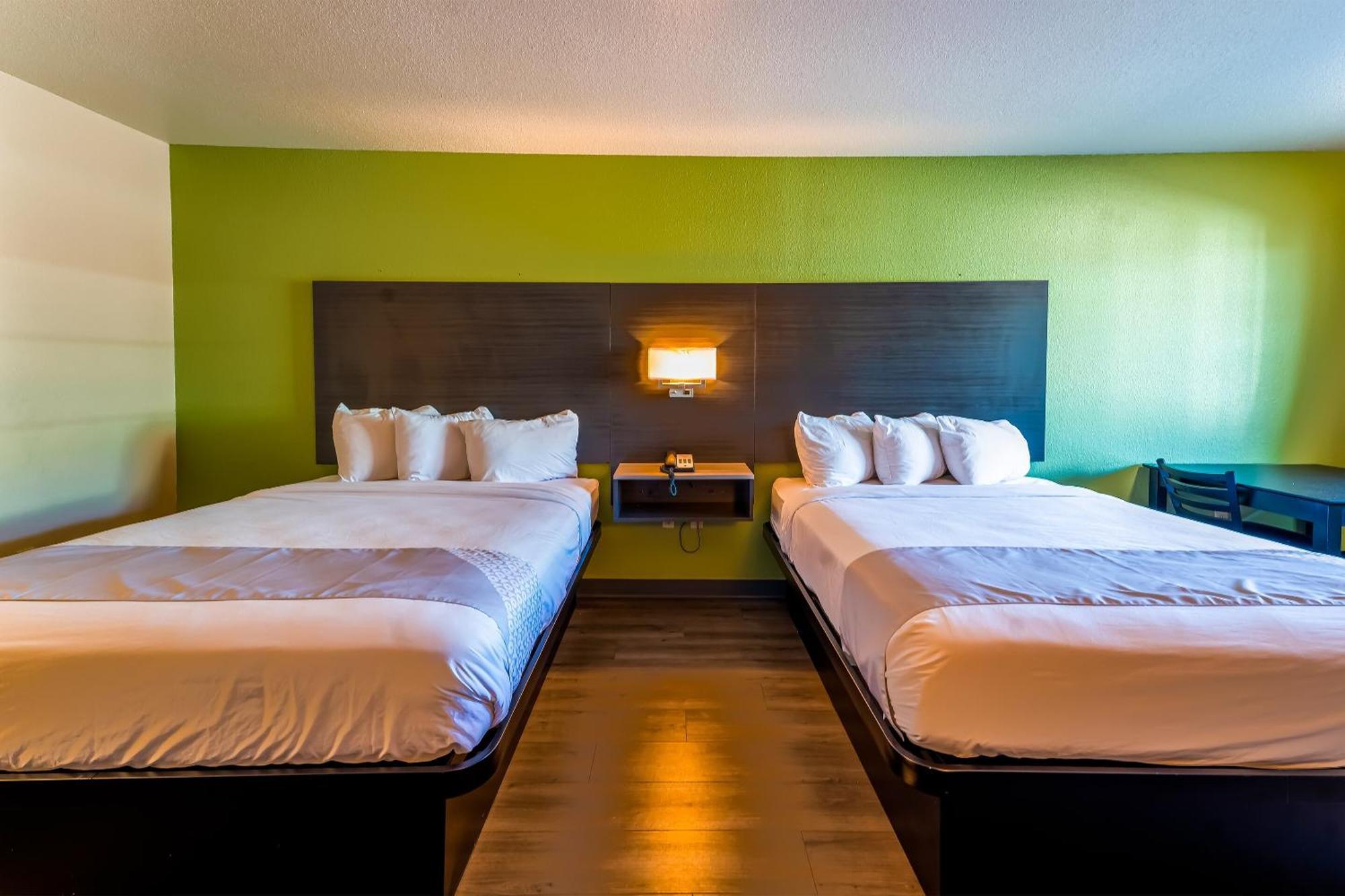 OYO Hotel Yoakum West Buitenkant foto
