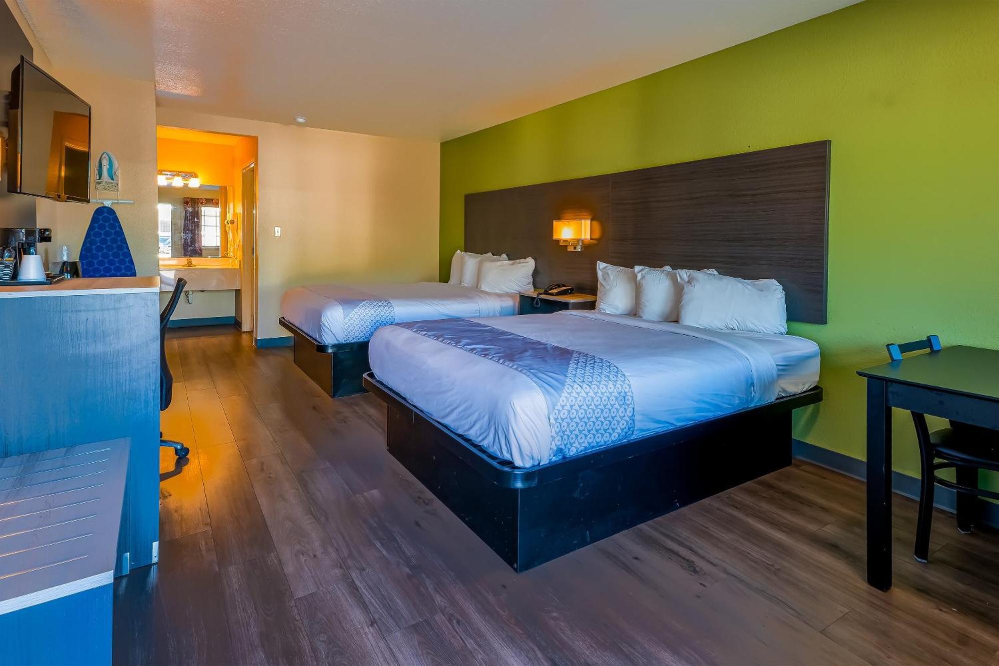 OYO Hotel Yoakum West Buitenkant foto