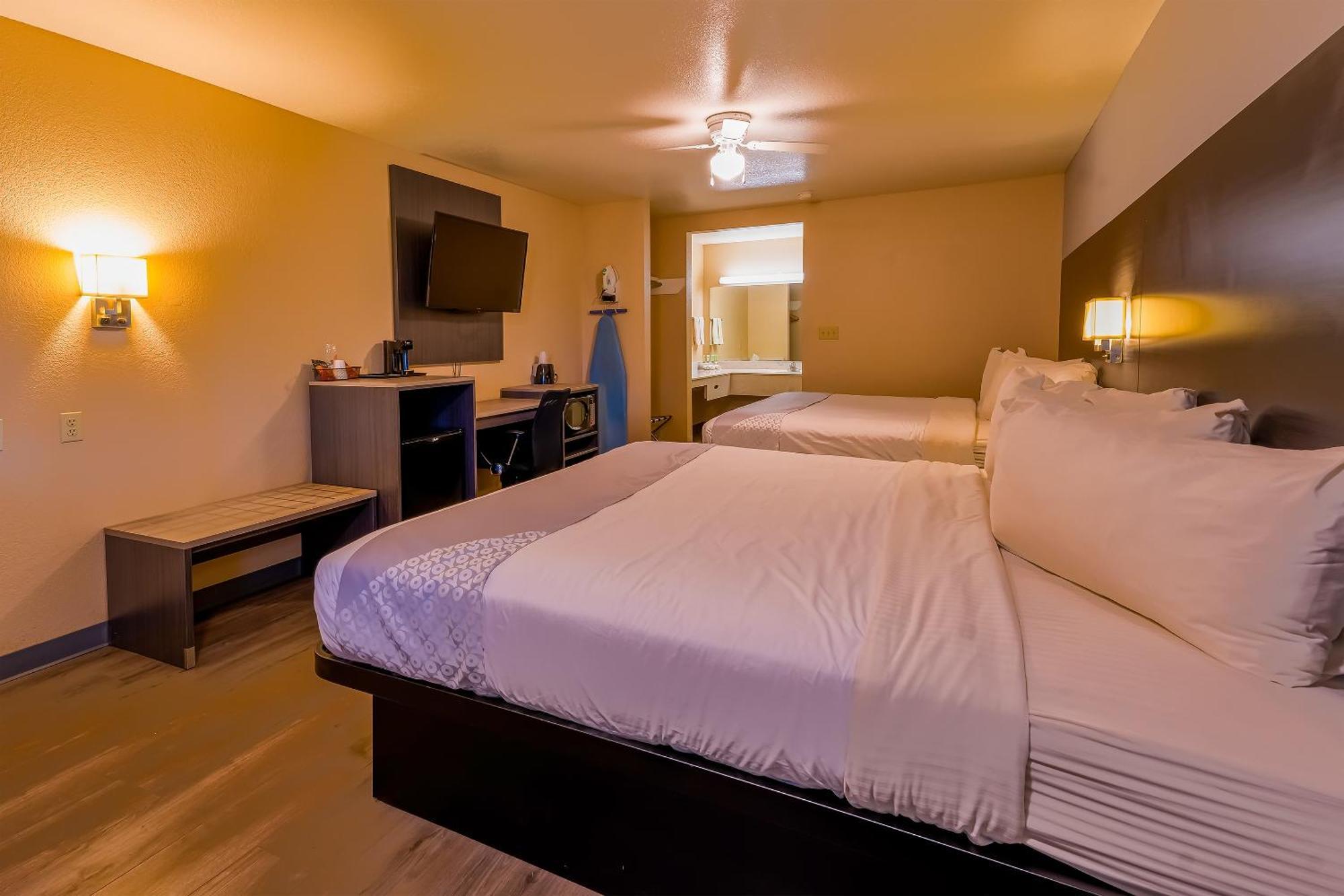 OYO Hotel Yoakum West Buitenkant foto